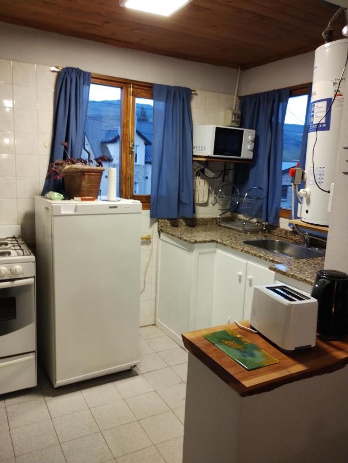 Rayen Hue Apartment *